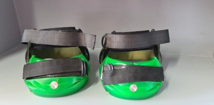 1 Paar Renegade Viper grün B 115 x L 125 - Fehler bei der Größenbeschriftung / mit Renegade Classic Ballenhalter